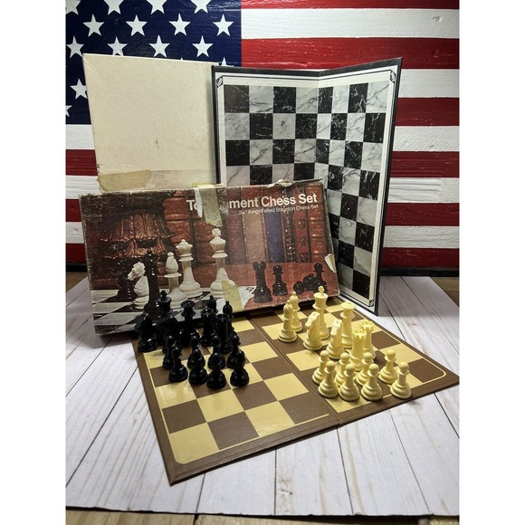 Vintage Lowe Tournament Chess Set 3 1/8 King Felted Staunton 809 + BONUS BOARD - Picture 1 of 10